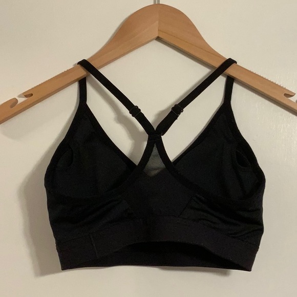 Nike sports bra - Picture 3 of 4